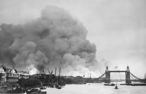 7 de Setembro de 1940: O Início da Blitz sobre os Docas de Londres