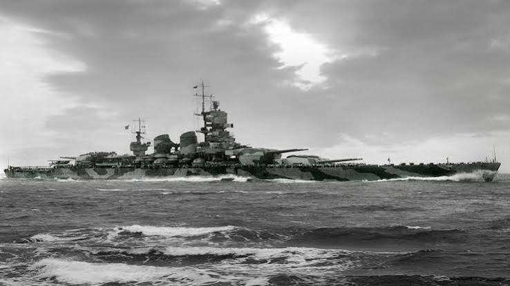 Batalha do Cabo Spartivento: Embate Naval Indeciso em 27 de Novembro de 1940