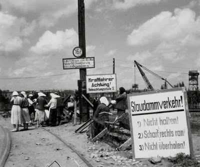 Fotos de Herbert List da Ucrânia ocupada pelos alemães