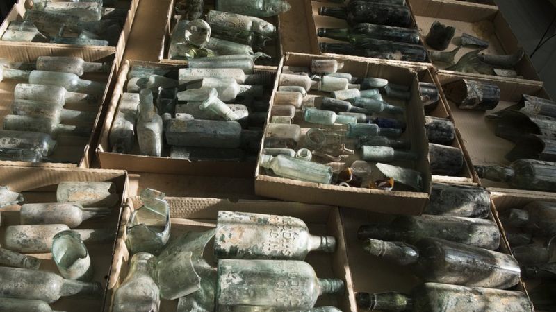 Garrafas da Primeira Guerra Mundial são desenterradas em Israel